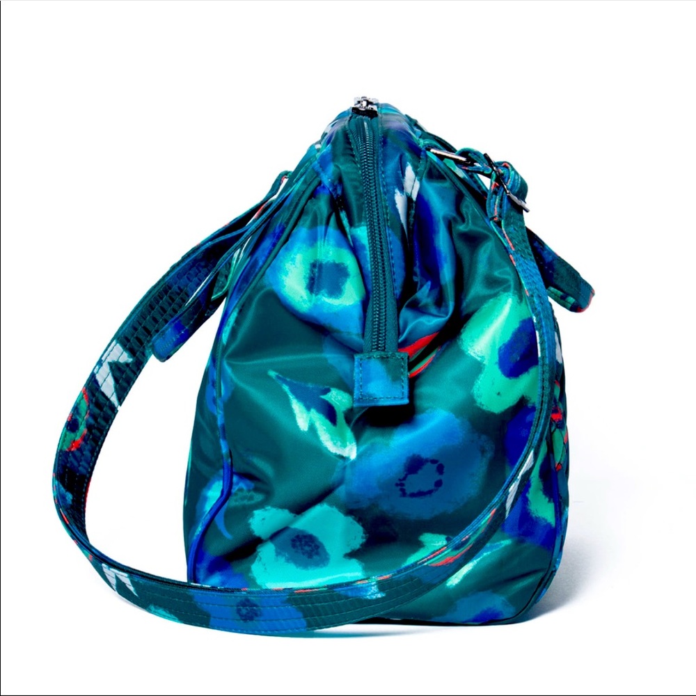 NWT: LUG CHEWY LUNCH TOTE -MYSTIC BLOOM FOREST LOOKS LIKE A HANDBAG NOT … - Picture 3 of 7